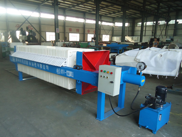 自動保壓板框壓濾機